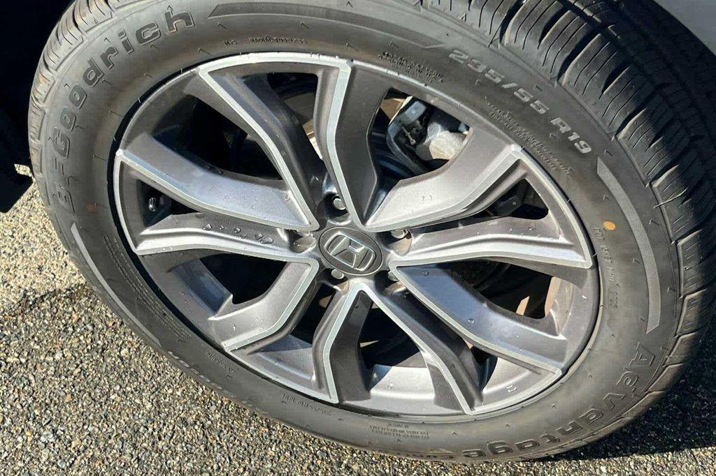 used 2020 Honda CR-V car, priced at $29,999