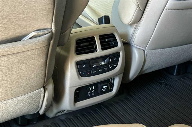 used 2022 Honda Pilot car, priced at $32,977