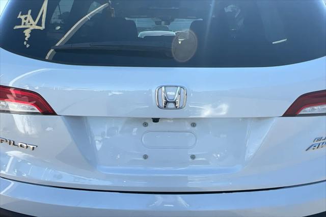 used 2022 Honda Pilot car, priced at $34,999