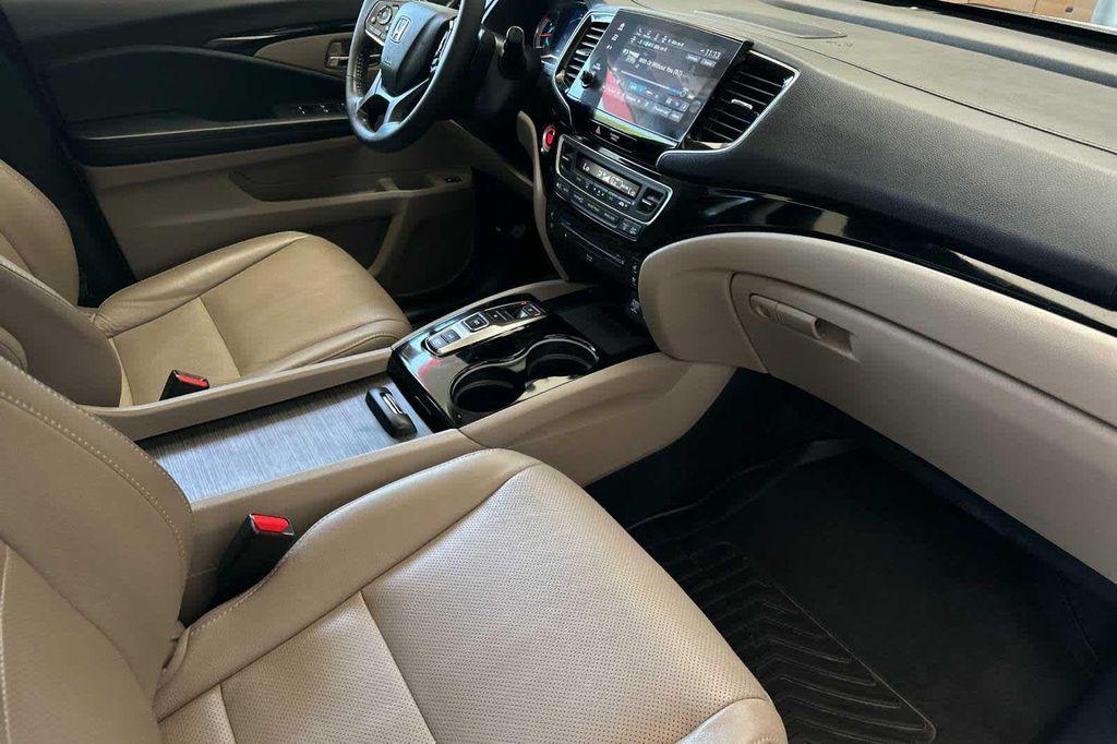 used 2022 Honda Pilot car, priced at $31,977