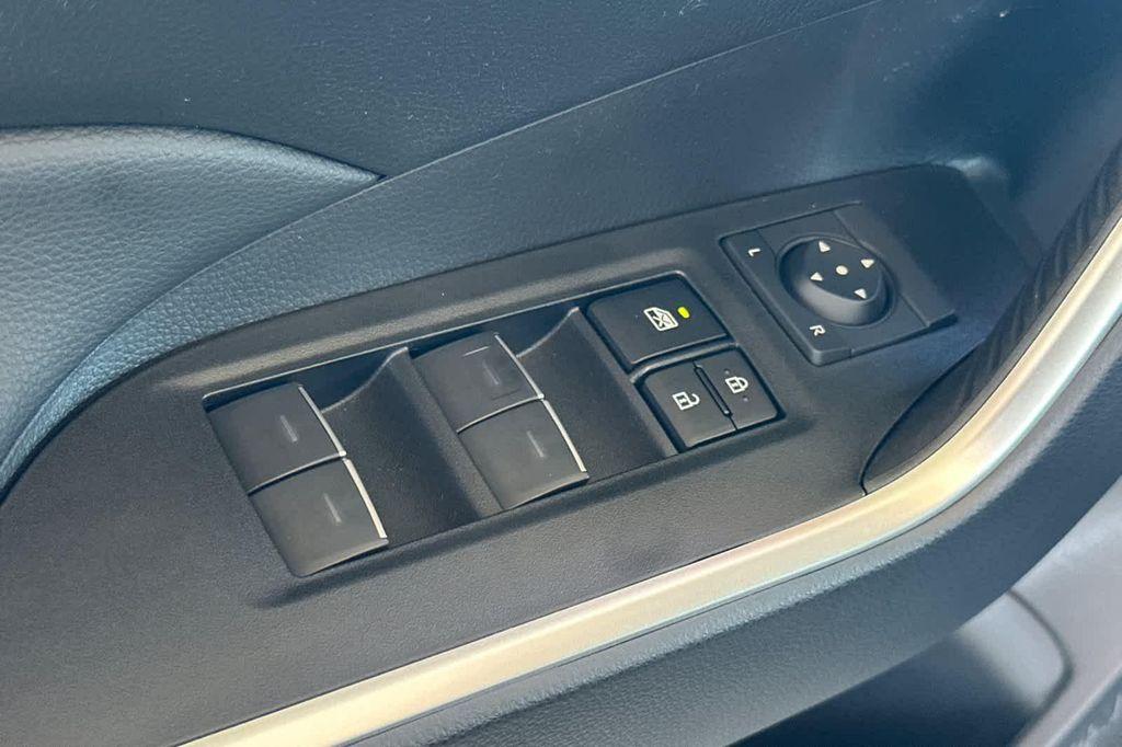 new 2025 Toyota RAV4 car, priced at $39,213