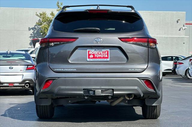 used 2022 Toyota Highlander car, priced at $37,977