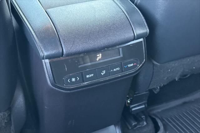 used 2023 Toyota Highlander Hybrid car, priced at $40,977