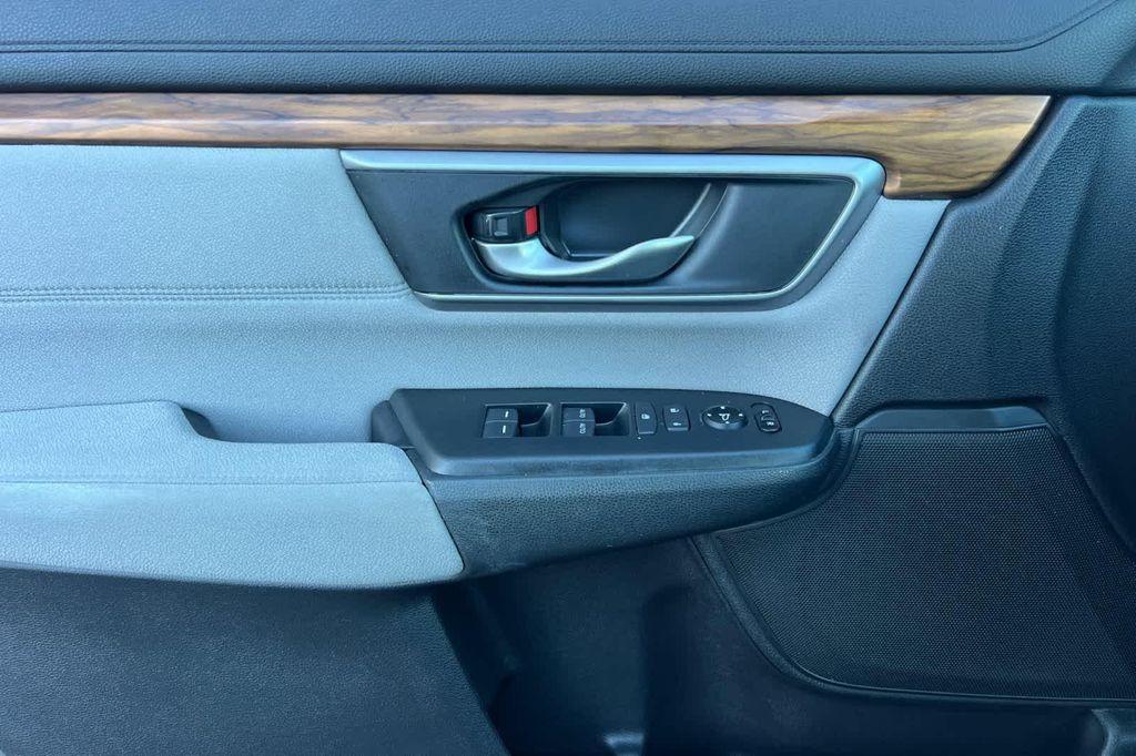 used 2017 Honda CR-V car, priced at $18,877