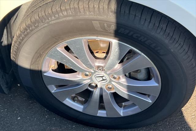 used 2015 Honda Odyssey car, priced at $10,999