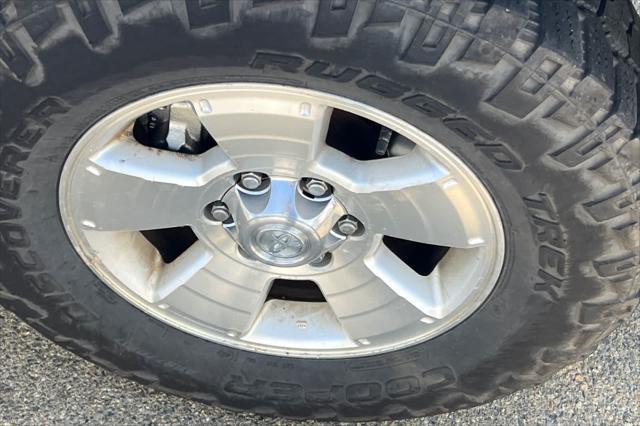 used 2005 Toyota 4Runner car, priced at $13,999