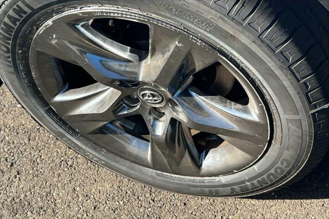 used 2017 Toyota Highlander car, priced at $28,977