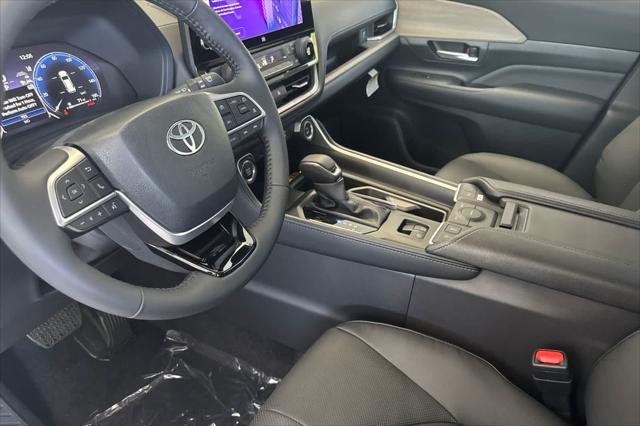 new 2025 Toyota Grand Highlander car, priced at $53,327
