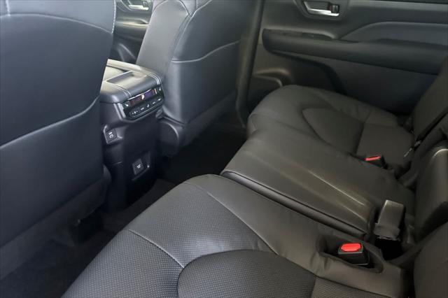 new 2025 Toyota Grand Highlander car, priced at $53,327