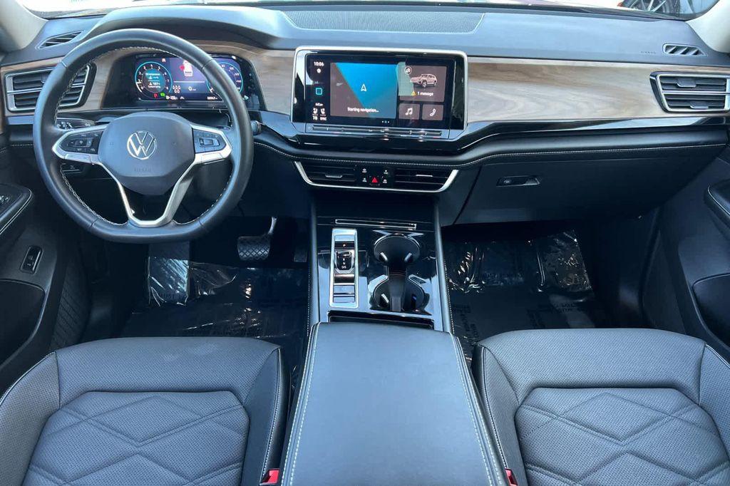 used 2024 Volkswagen Atlas car, priced at $32,999