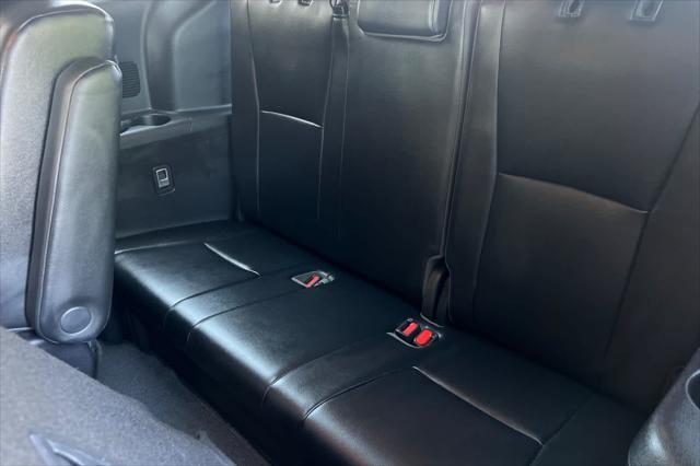 used 2021 Toyota Highlander car, priced at $37,977