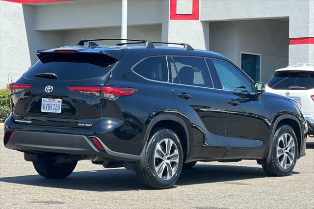 used 2021 Toyota Highlander car, priced at $37,977