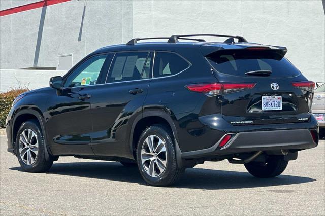 used 2021 Toyota Highlander car, priced at $37,977