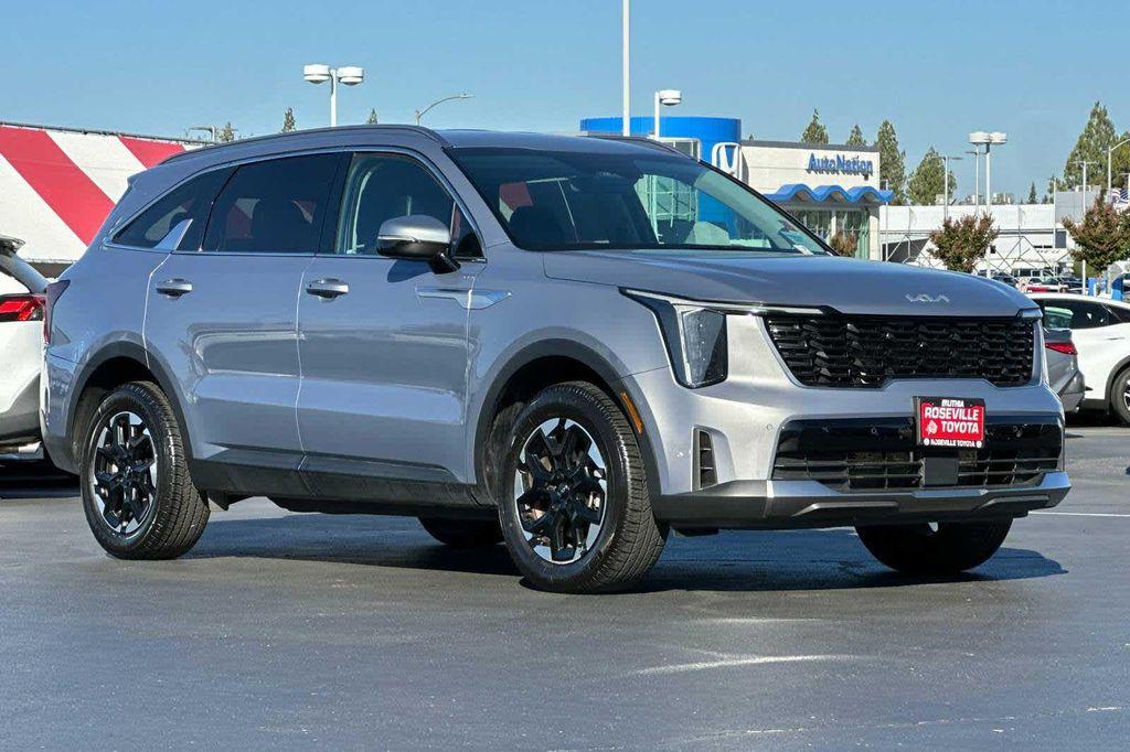 used 2024 Kia Sorento car, priced at $28,977