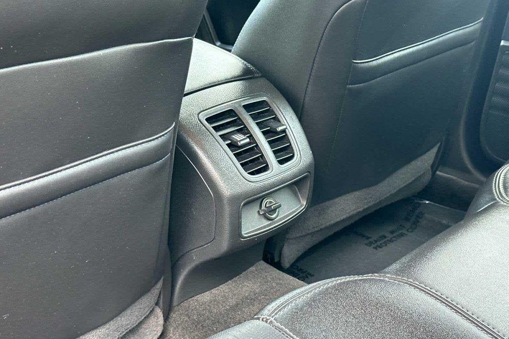 used 2015 Ford Taurus car, priced at $11,977
