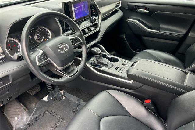 used 2024 Toyota Highlander car, priced at $45,977