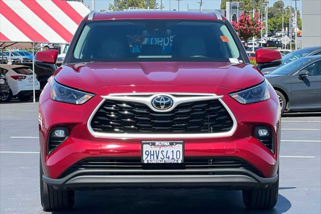 used 2023 Toyota Highlander car, priced at $39,977