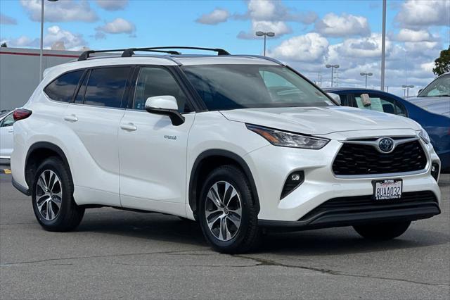 used 2020 Toyota Highlander Hybrid car, priced at $32,977