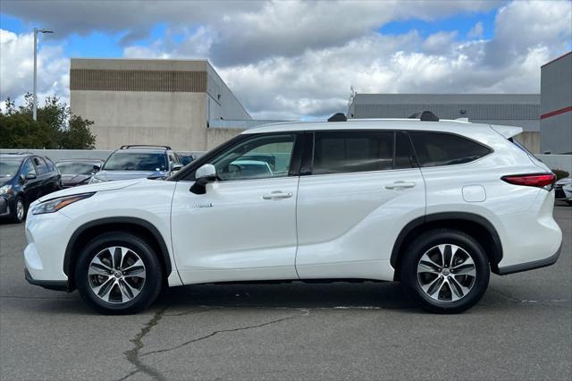 used 2020 Toyota Highlander Hybrid car, priced at $32,977