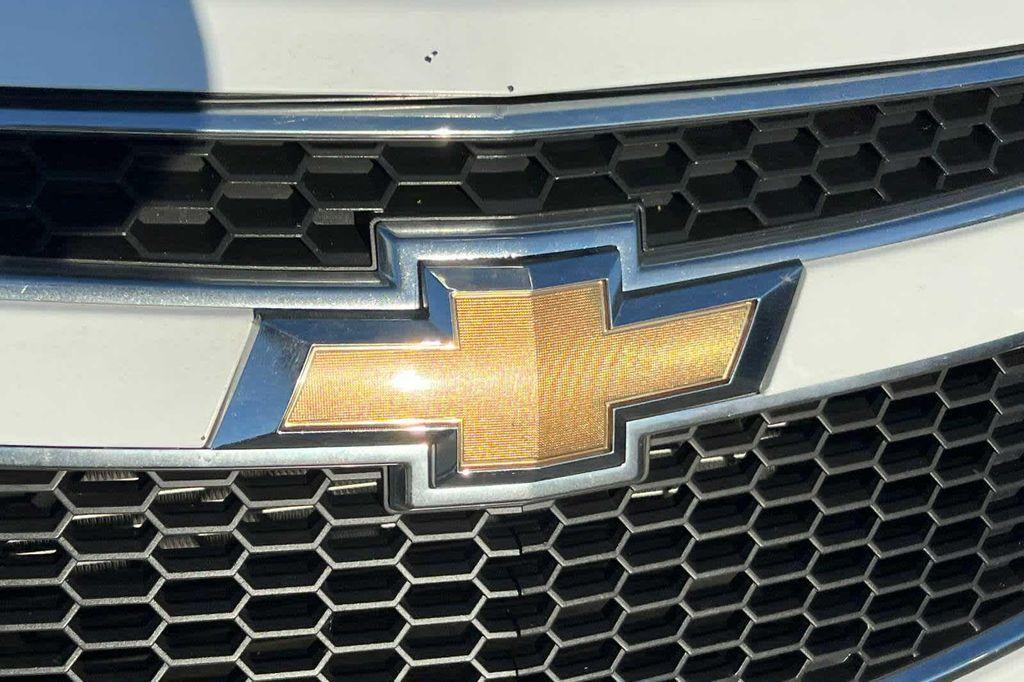 used 2014 Chevrolet Cruze car, priced at $7,999