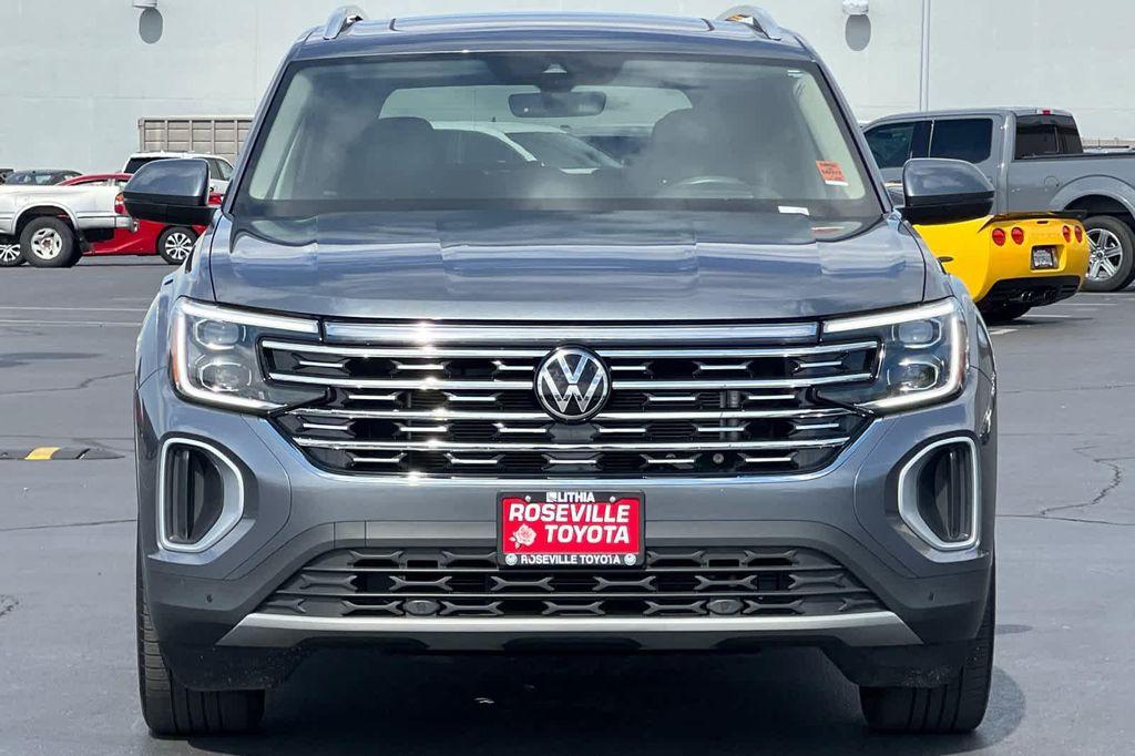 used 2024 Volkswagen Atlas car, priced at $37,999