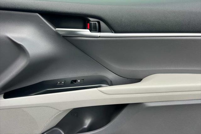 used 2018 Toyota Camry Hybrid car, priced at $13,999