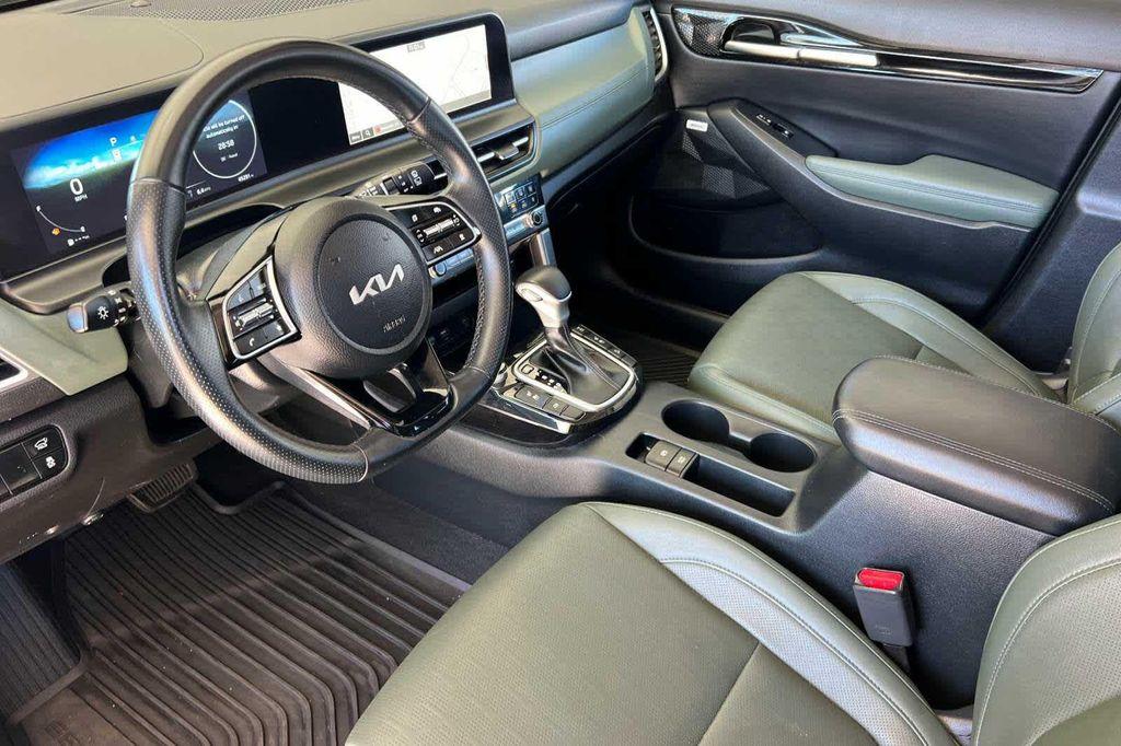 used 2024 Kia Seltos car, priced at $20,977