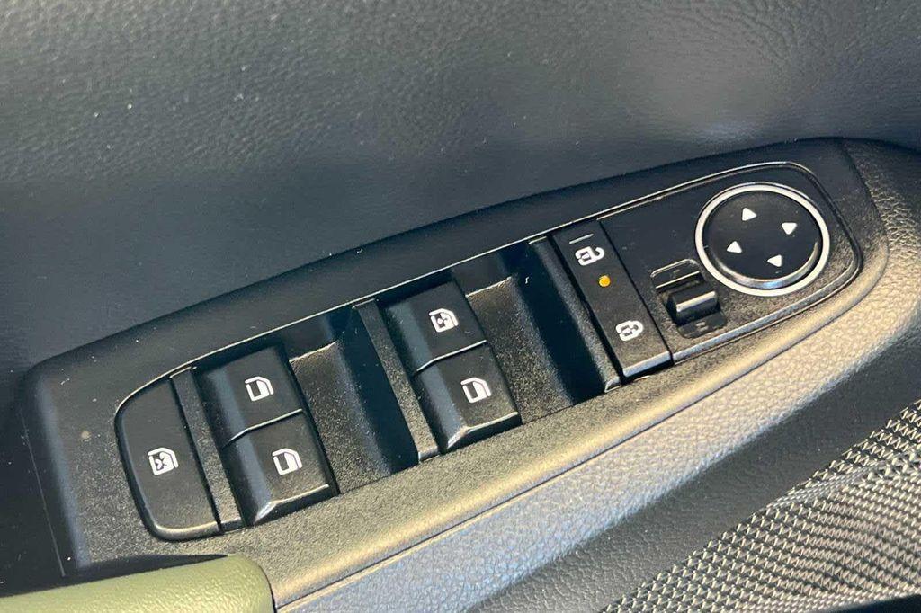 used 2024 Kia Seltos car, priced at $20,977