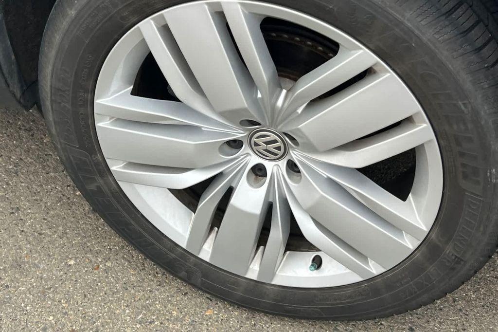 used 2019 Volkswagen Atlas car, priced at $19,999