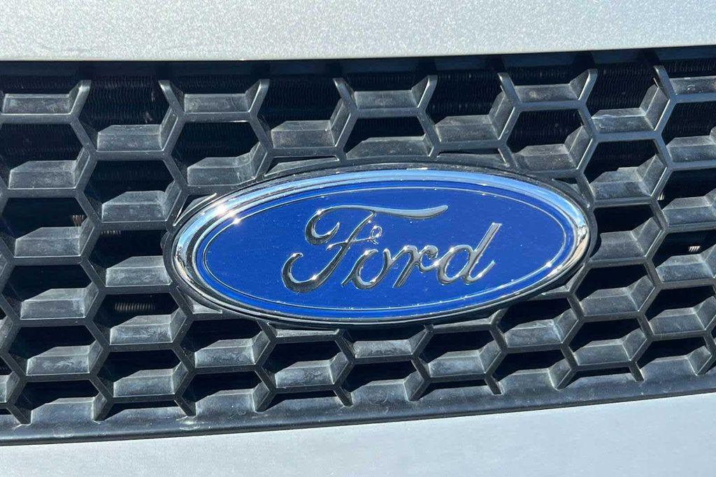 used 2006 Ford Escape car, priced at $8,999