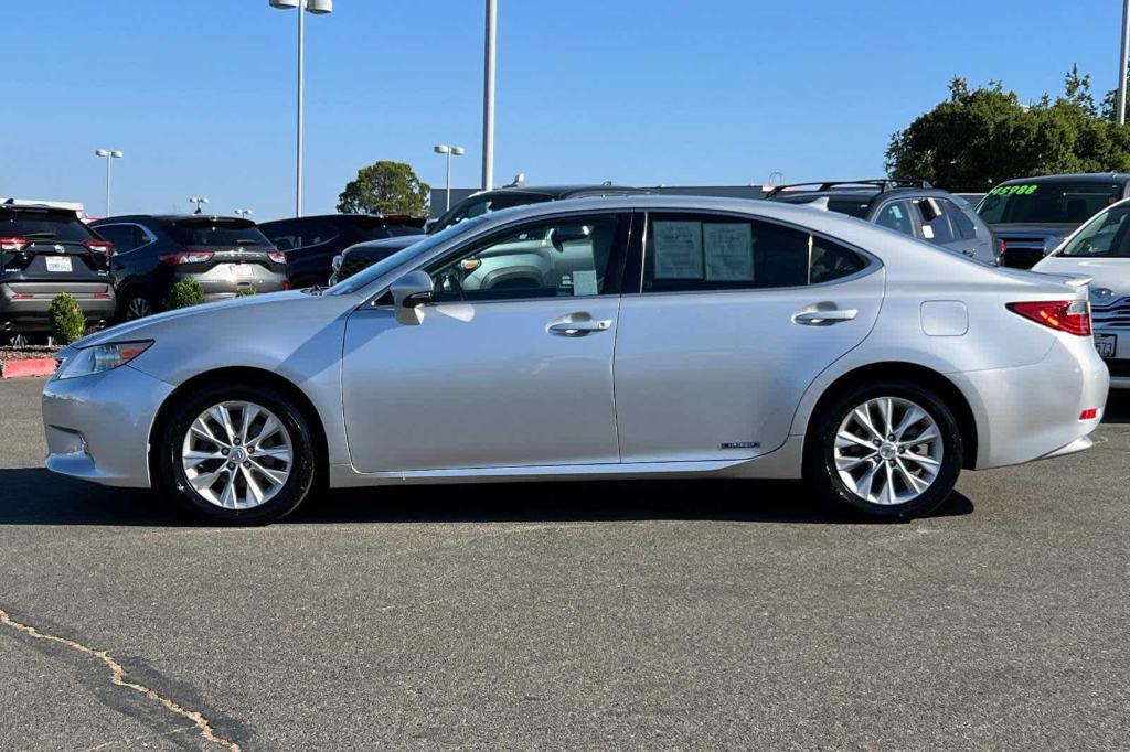 used 2014 Lexus ES 300h car, priced at $16,999