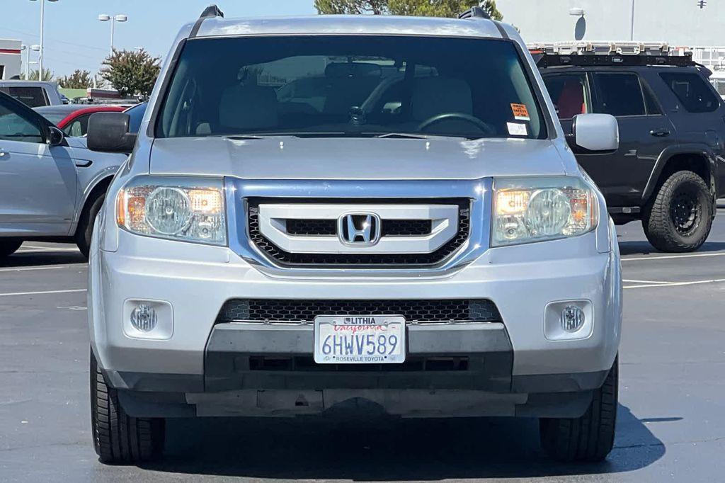 used 2009 Honda Pilot car, priced at $7,999