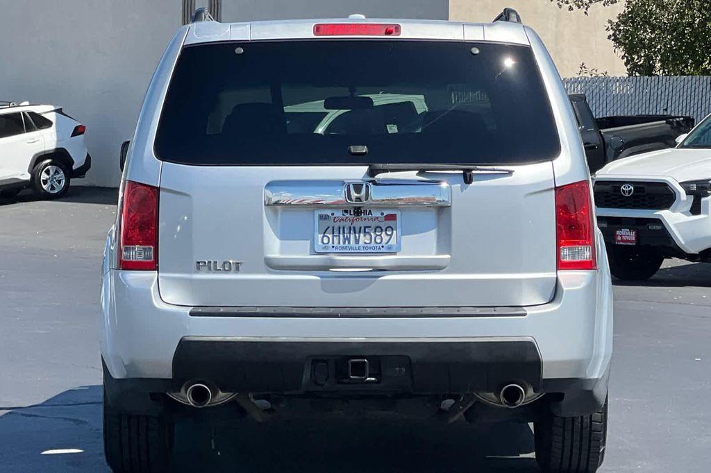 used 2009 Honda Pilot car, priced at $7,999