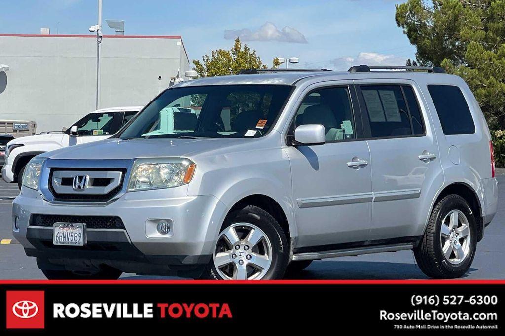 used 2009 Honda Pilot car, priced at $7,999