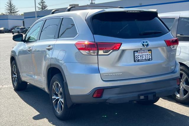 used 2018 Toyota Highlander Hybrid car, priced at $28,999