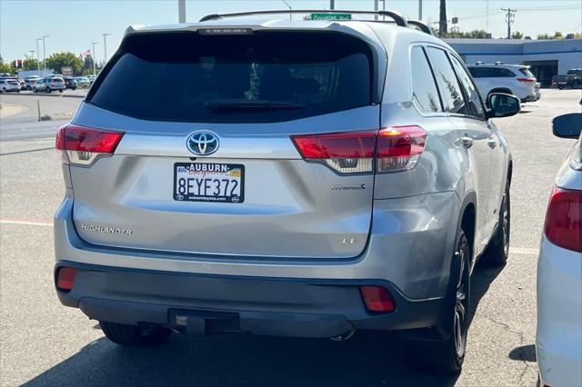used 2018 Toyota Highlander Hybrid car, priced at $28,999