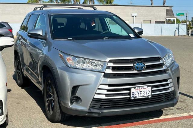 used 2018 Toyota Highlander Hybrid car, priced at $28,999