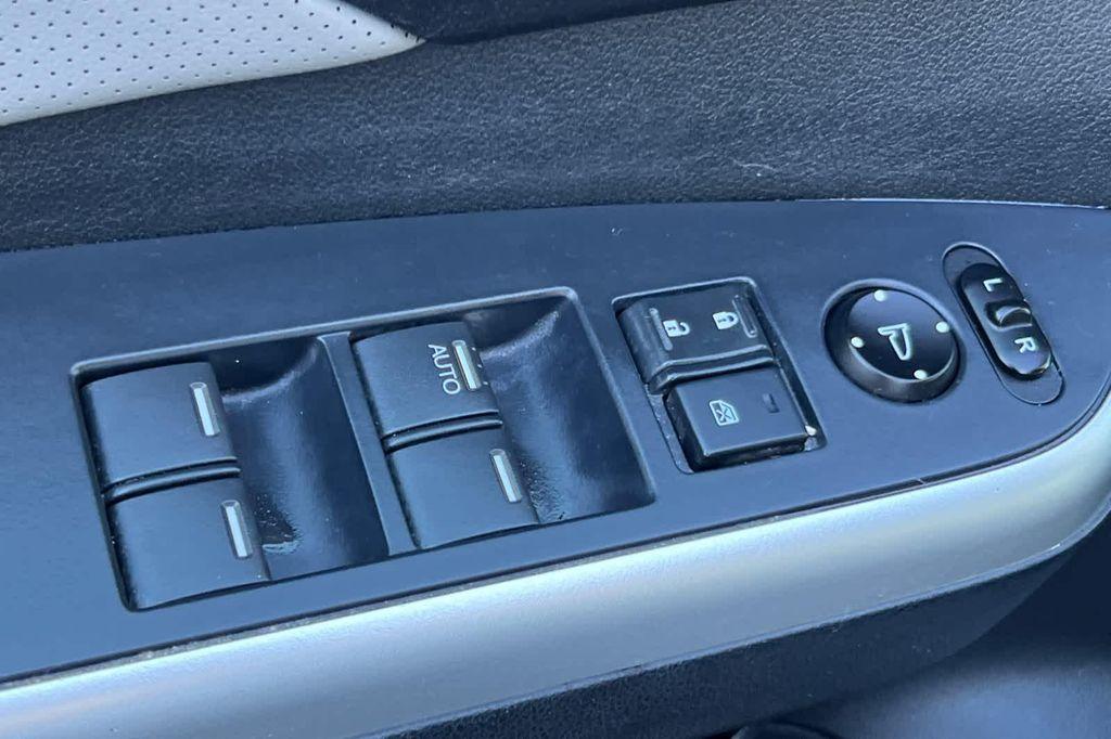 used 2015 Honda CR-V car, priced at $14,477