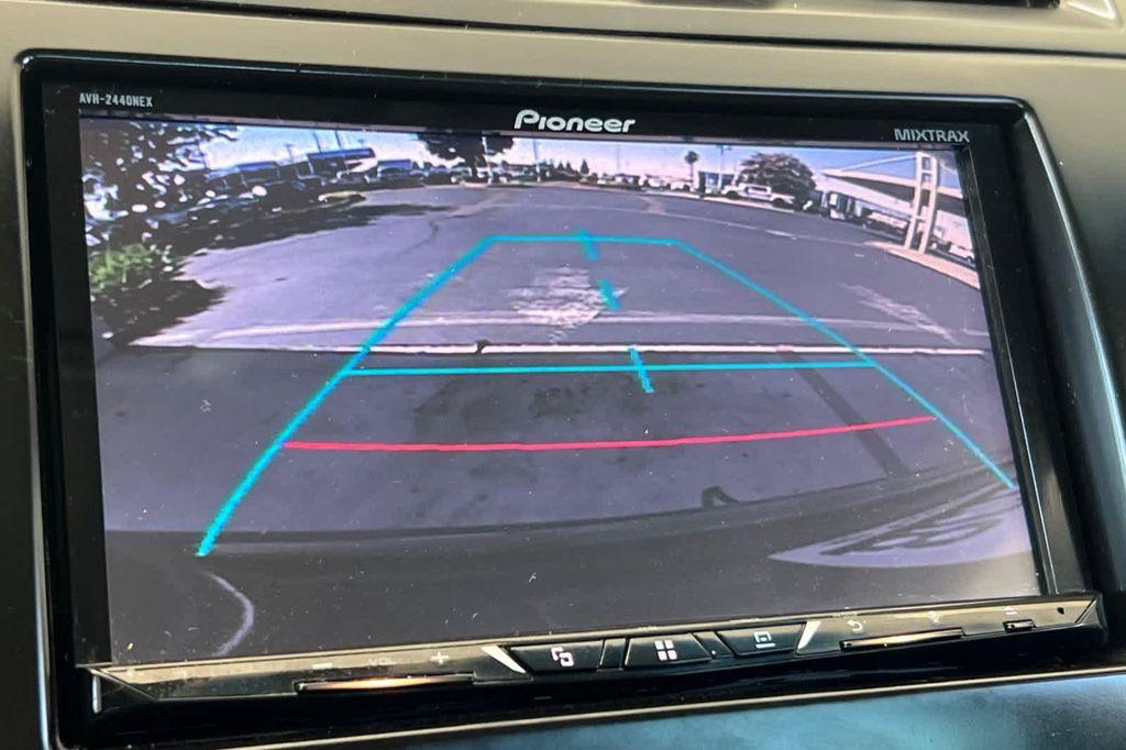 used 2014 Toyota Camry Hybrid car, priced at $9,977