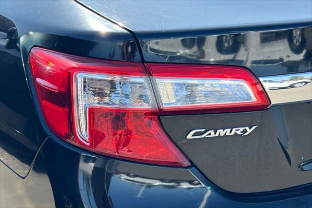used 2014 Toyota Camry Hybrid car, priced at $10,999