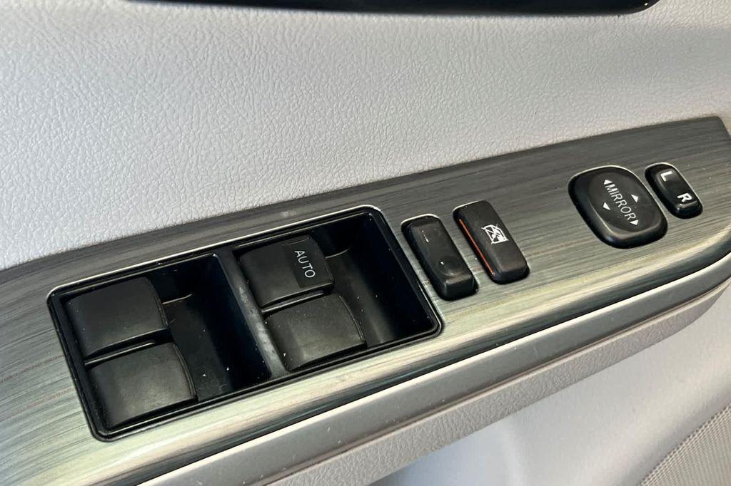 used 2014 Toyota Camry Hybrid car, priced at $9,977