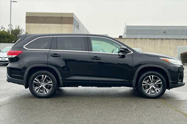 used 2018 Toyota Highlander car, priced at $21,999