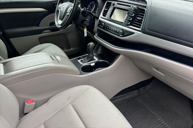 used 2018 Toyota Highlander car, priced at $21,999