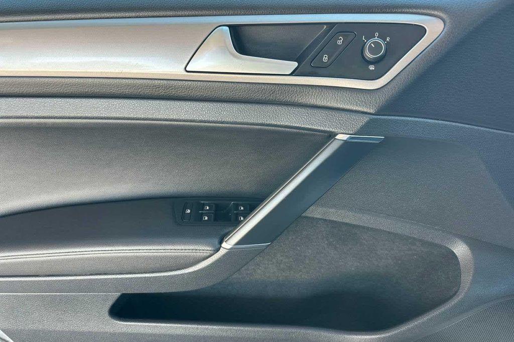 used 2015 Volkswagen e-Golf car, priced at $9,999