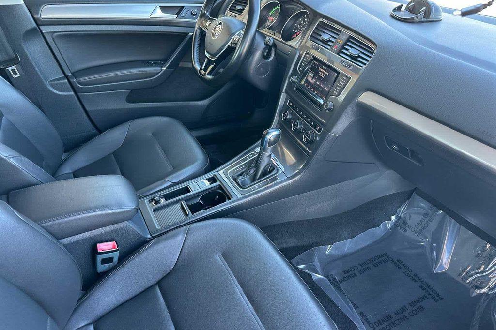 used 2015 Volkswagen e-Golf car, priced at $9,999