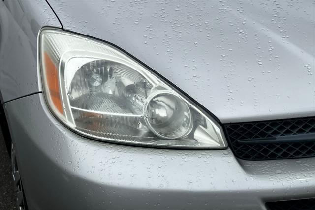 used 2004 Toyota Sienna car, priced at $8,999