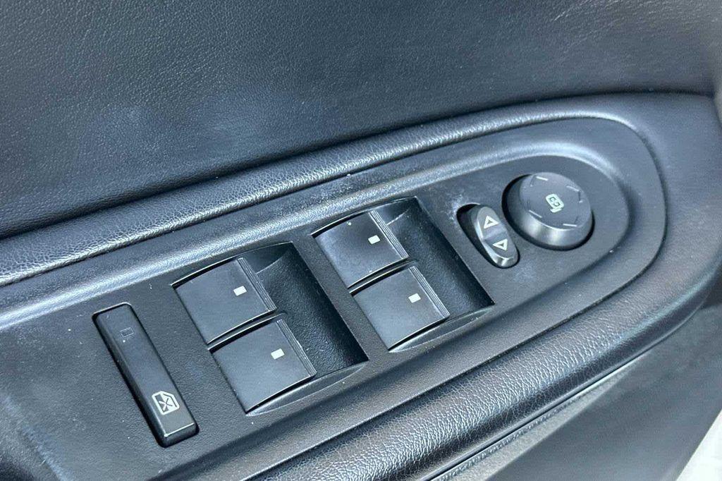 used 2015 GMC Acadia car, priced at $9,977