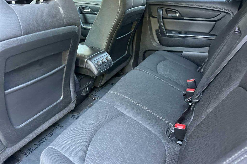 used 2015 GMC Acadia car, priced at $9,977