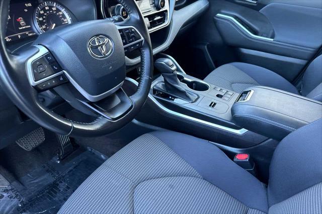 used 2023 Toyota Highlander car, priced at $32,977