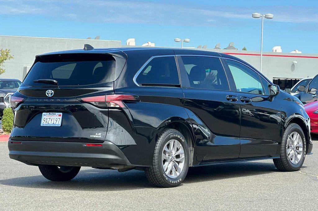 used 2022 Toyota Sienna car, priced at $34,977